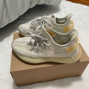 Yeezy Boost 350s V2 “Light”